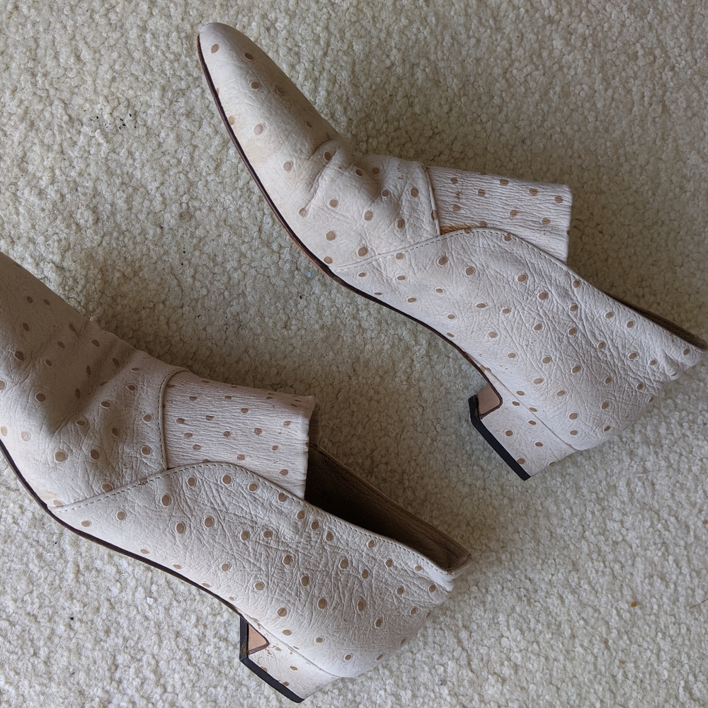 Mondo Italian pale pokadot shoes